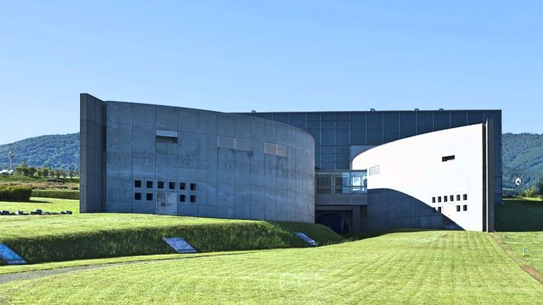 西村計雄記念美術館 「花鳥風月」|北海道の「今」をお届け Domingo -ドミンゴ-