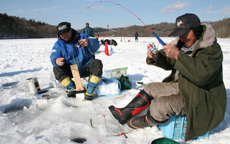 白老ポロト湖 ワカサギ釣り 北海道の 今 をお届け Domingo ドミンゴ