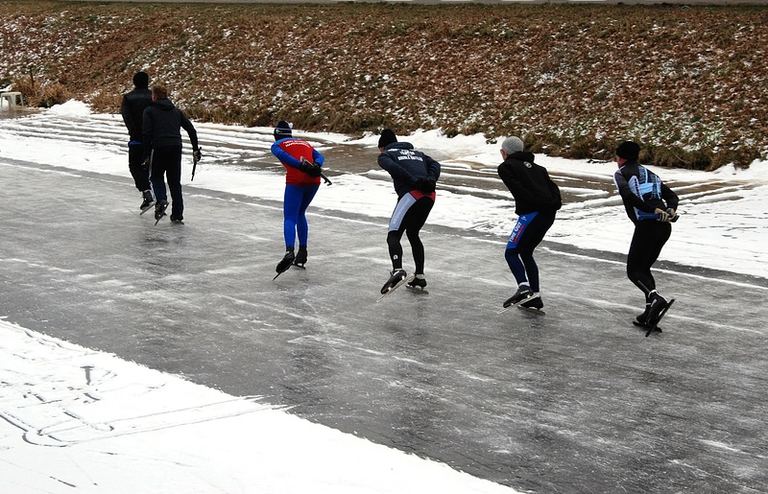 冬休み｢初心者基礎スケート教室｣｜北海道の「今」をお届け Domingo -ドミンゴ-