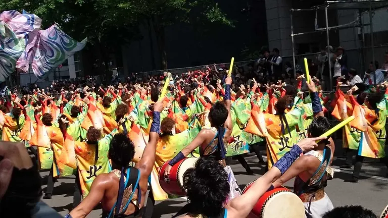 第33回 YOSAKOIソーラン祭り｜北海道の「今」をお届け Domingo -ドミンゴ-