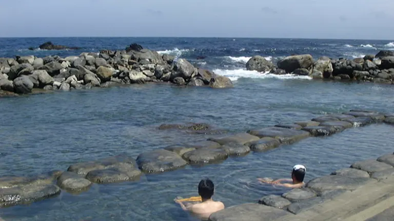 椴法華 水無海浜温泉