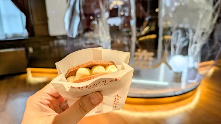 白い恋人 Akarenga sweets labo
