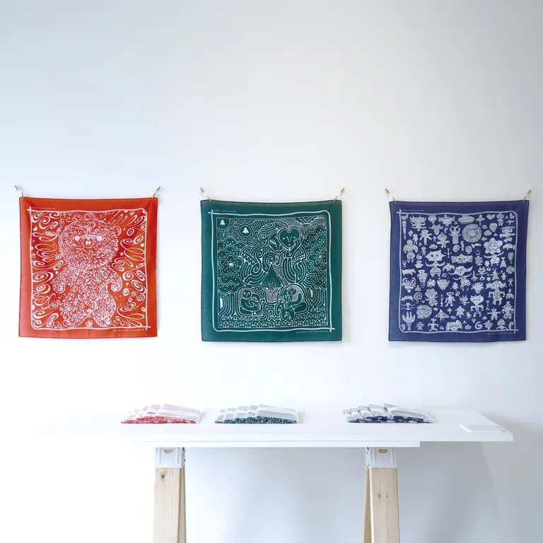Jomon bandana (2,800 yen)