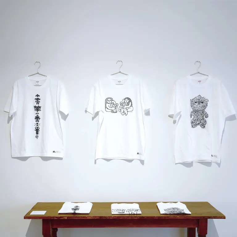 Jomon T-shirt (6,000 yen)