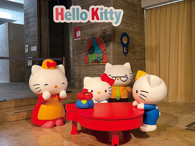 三丽鸥设计师展