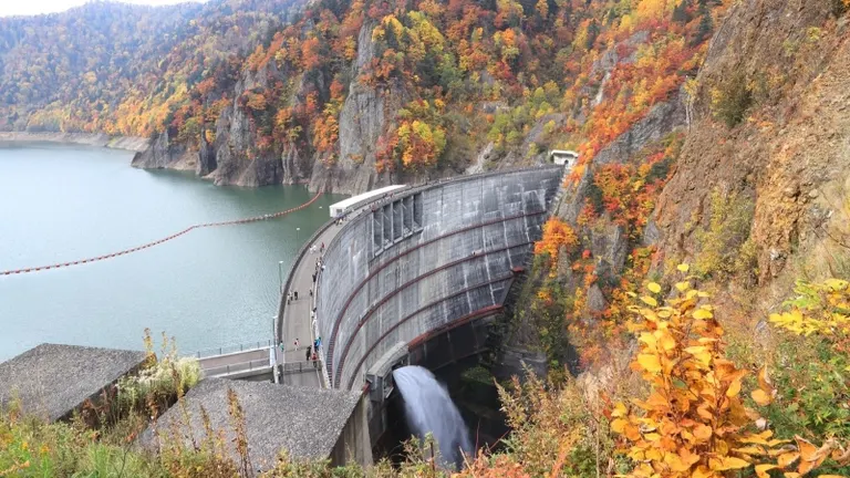 丰平峡大坝