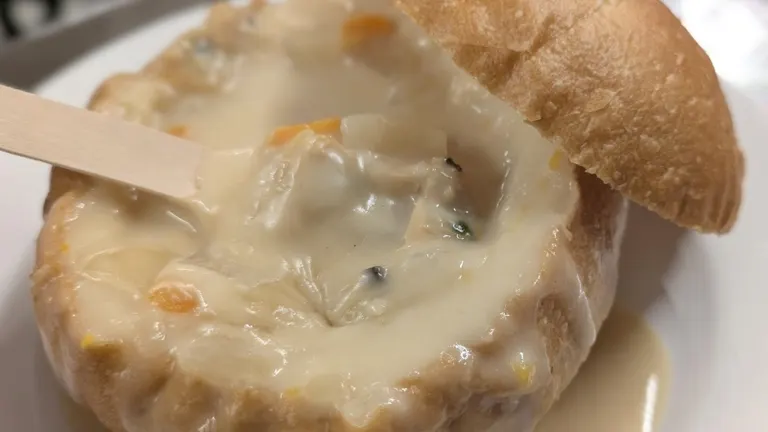 Stew Pan Clam Chowder
