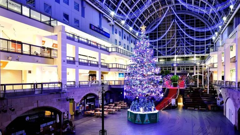 Sapporo Factory Jumbo Christmas Tree