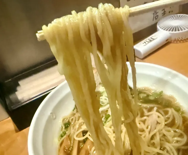 麵屋 Suzuran 雞高湯醬油拉麵