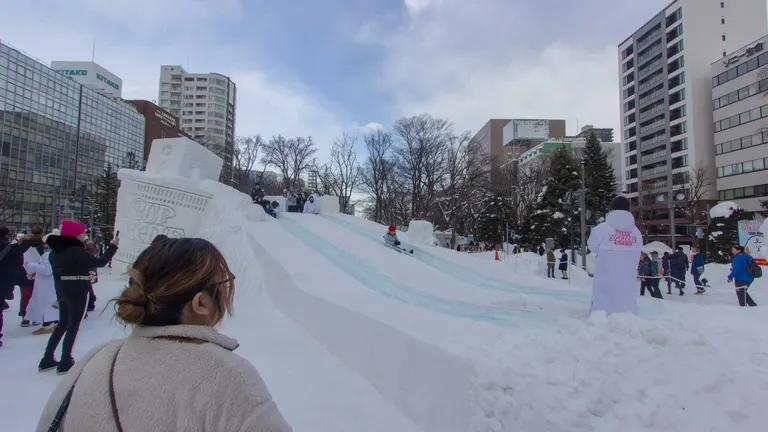 合味道杯面滑梯