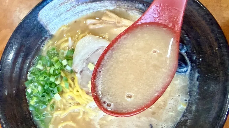 札幌豚骨ラーメン 常