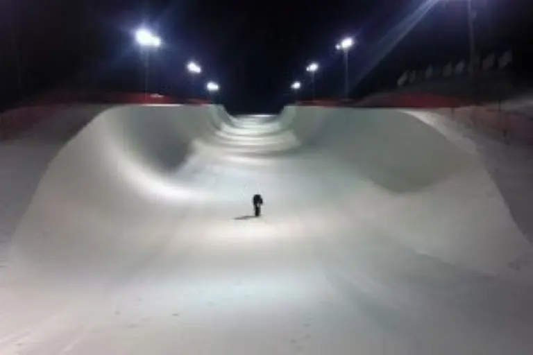 FISスノーボードワールドカップ2026 サッポロオープン（札幌市）| Domingo -ドミンゴ-