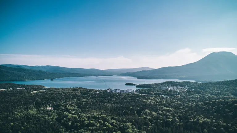 阿寒湖｜北海道の「今」をお届け Domingo -ドミンゴ-