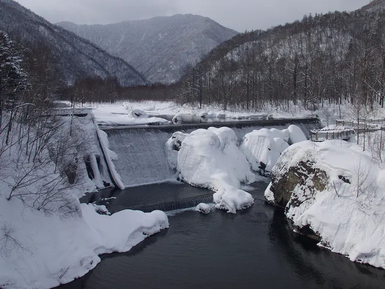 札内川園地（ピョウタンの滝）（中札内村）| Domingo -ドミンゴ-