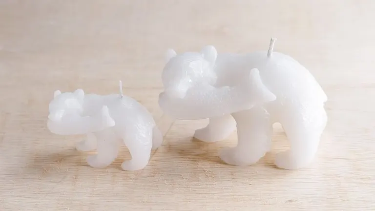 北海道土産の新定番！小さくてカワイイ「木彫り熊キャンドル」｜Domingo