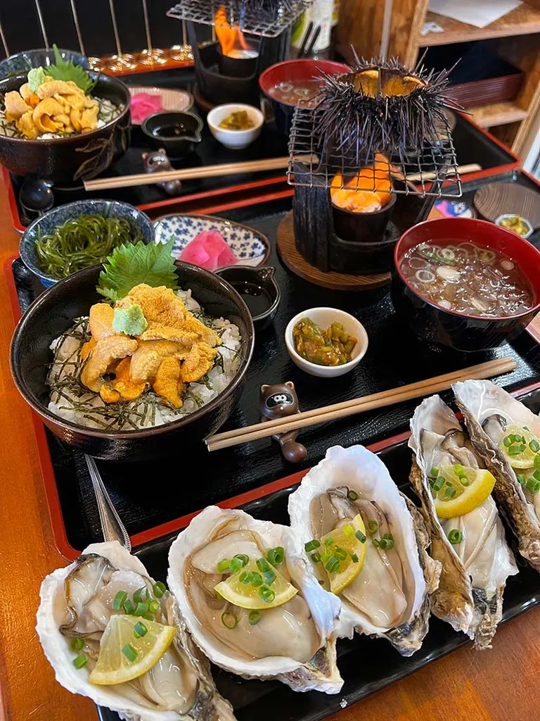 ビジュアル最高」「絶対美味しいやつ」贅沢にウニや牡蠣が入った“究極