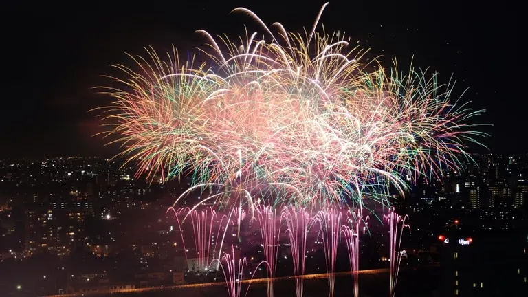 2025 Update] Approximately 4,000 fireworks will light up the
